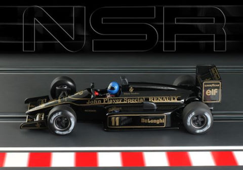 NSR F1 JPS Johnny Dumfries #11