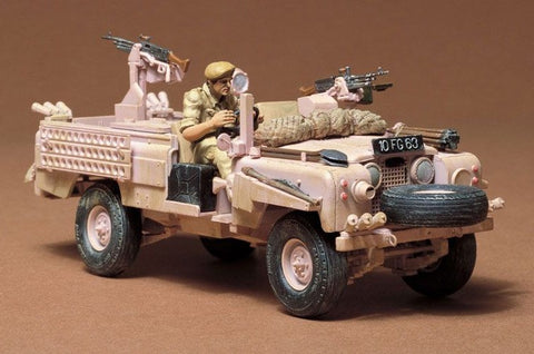 Tamiya S.A.S. Land Rover Pink Panther