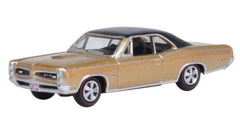 Oxford Pontiac GTO Martinique 1966 - Bronze / Black