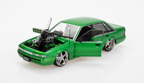 DDA 1:24 Holden VL Calais Custom, Osiris green supercharged.