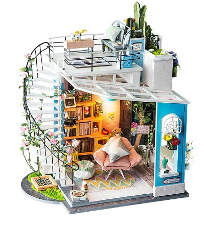 DIY Mini House Dora's Loft