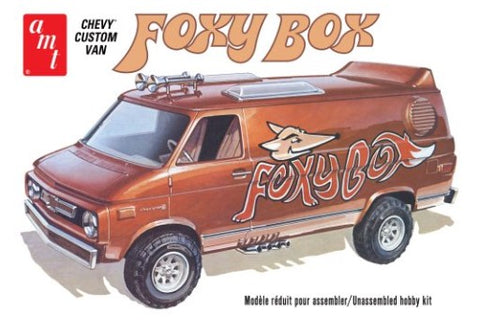 AMT 1975 Chevy Van "Foxy Box"